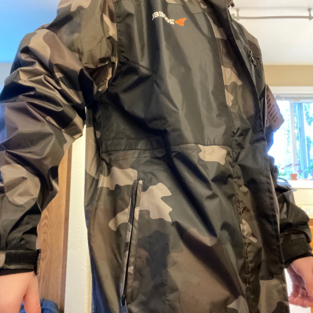 Rodeel Waterproof Jacket - Picture 5 of 8